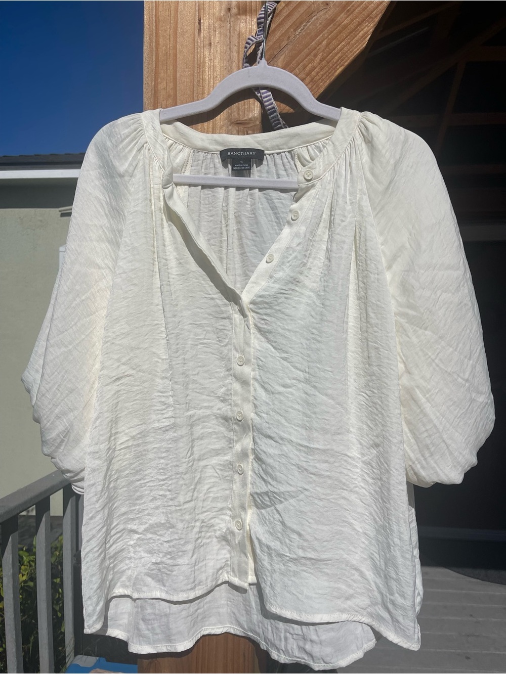 Sanctuary Cream Button-Front Blouse with Pleated Yoke. Brand new beautiful.
